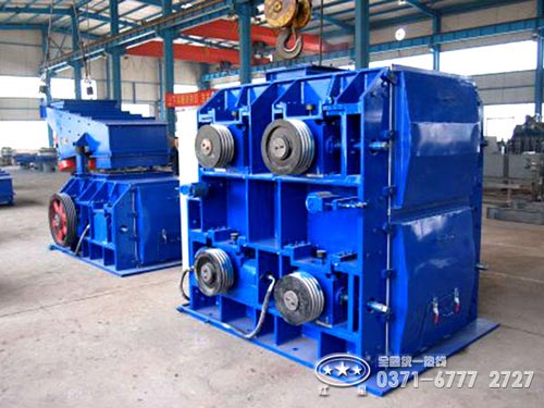 四輥式破碎機(jī) 四輥式破碎機(jī)