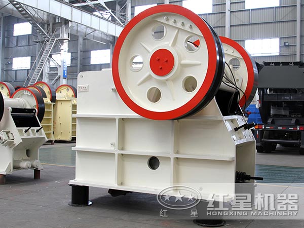 HD德版顎式破碎機(jī)廠家 HD德版顎式破碎機(jī)廠家