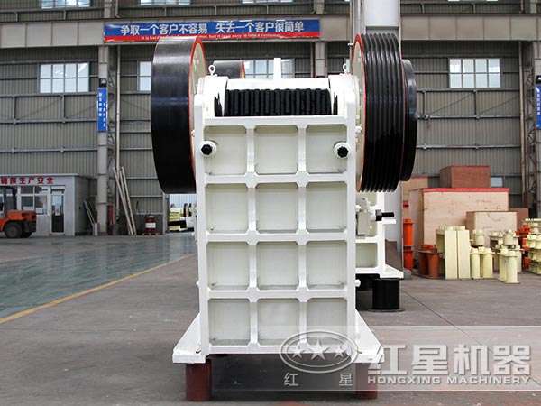 HD德版顎式破碎機(jī)設(shè)備 HD德版顎式破碎機(jī)設(shè)備