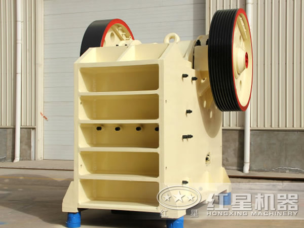 機(jī)制砂設(shè)備中的顎式破碎機(jī) 機(jī)制砂設(shè)備中的顎式破碎機(jī)