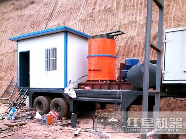 復(fù)合式破碎機生產(chǎn)現(xiàn)場 復(fù)合式破碎機生產(chǎn)現(xiàn)場