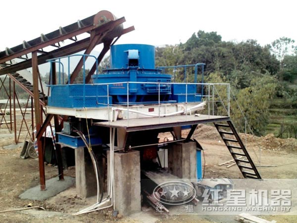 巖石制砂機(jī)生產(chǎn)現(xiàn)場(chǎng) 巖石制砂機(jī)生產(chǎn)現(xiàn)場(chǎng)