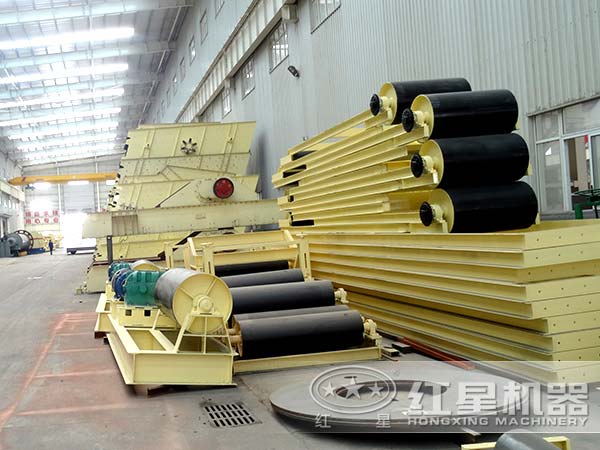 膠帶輸送機(jī)廠家 膠帶輸送機(jī)廠家