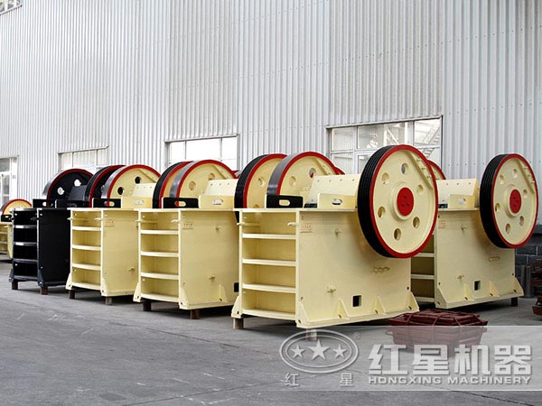 顎式破碎機(jī)注意事項(xiàng) 顎式破碎機(jī)注意事項(xiàng)