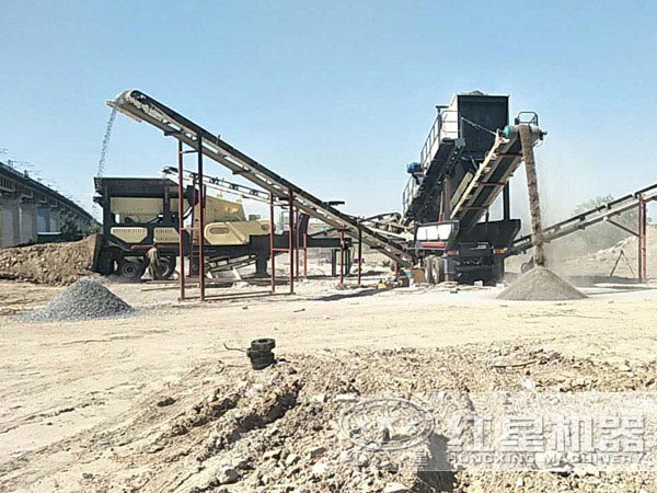 移動(dòng)破碎站生產(chǎn)現(xiàn)場(chǎng) 移動(dòng)破碎站生產(chǎn)現(xiàn)場(chǎng)