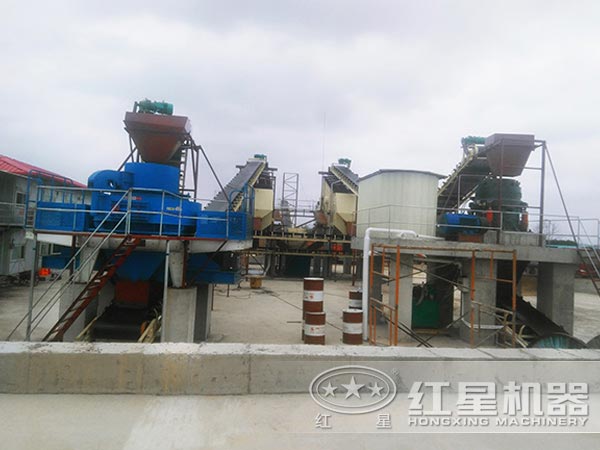 礦用沖擊式破碎機生產(chǎn)現(xiàn)場 礦用沖擊式破碎機生產(chǎn)現(xiàn)場