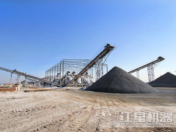 制砂機(jī)生產(chǎn)現(xiàn)場 制砂機(jī)生產(chǎn)現(xiàn)場