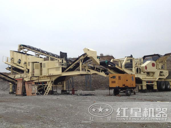 移動式組合破碎機生產(chǎn)現(xiàn)場 移動式組合破碎機生產(chǎn)現(xiàn)場
