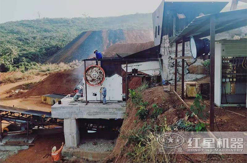 PE900/1200鄂式破石機(jī)現(xiàn)場 PE900/1200鄂式破石機(jī)現(xiàn)場