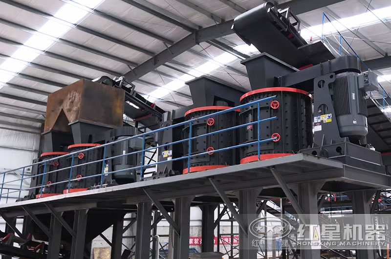 立軸制砂機(jī)作業(yè)現(xiàn)場(chǎng) 立軸制砂機(jī)作業(yè)現(xiàn)場(chǎng)