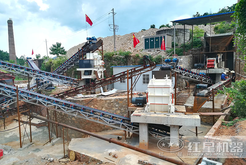 碎石加工生產(chǎn)線實(shí)拍圖 碎石加工生產(chǎn)線實(shí)拍圖