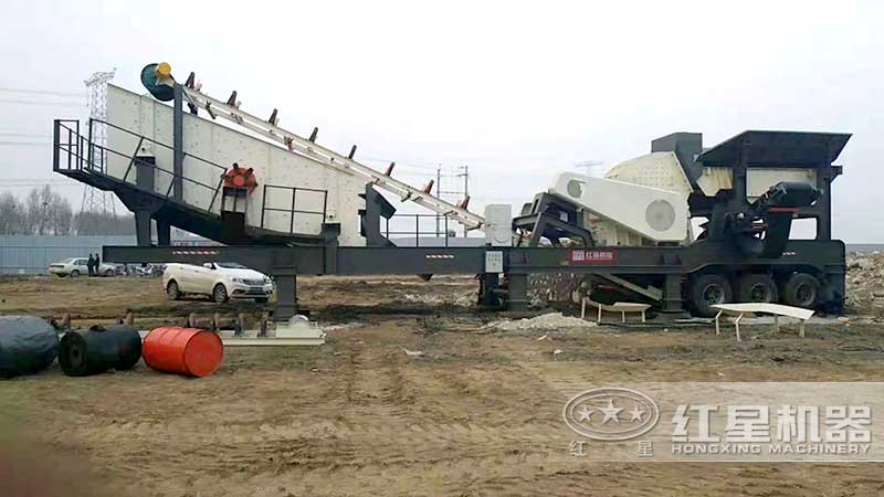 移動(dòng)式混凝土錘式破碎機(jī) 移動(dòng)式混凝土錘式破碎機(jī)