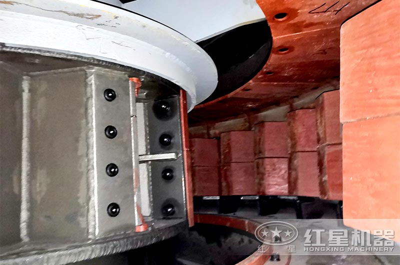 立軸沖擊式制砂機(jī)內(nèi)部結(jié)構(gòu)實(shí)拍 立軸沖擊式制砂機(jī)內(nèi)部結(jié)構(gòu)實(shí)拍