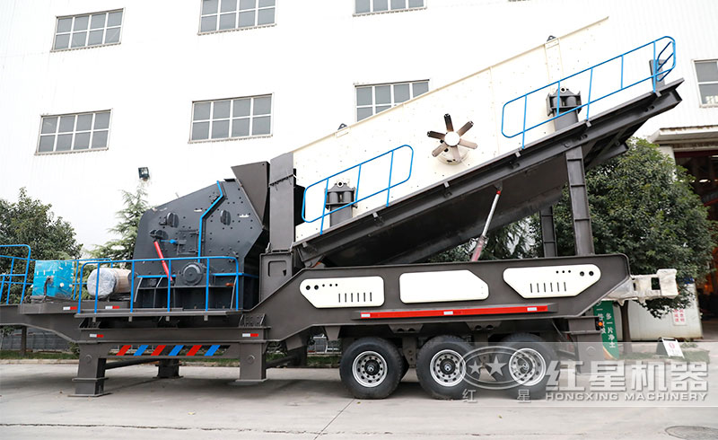 移動(dòng)煤炭破碎機(jī)現(xiàn)場(chǎng)實(shí)拍圖 移動(dòng)煤炭破碎機(jī)現(xiàn)場(chǎng)實(shí)拍圖