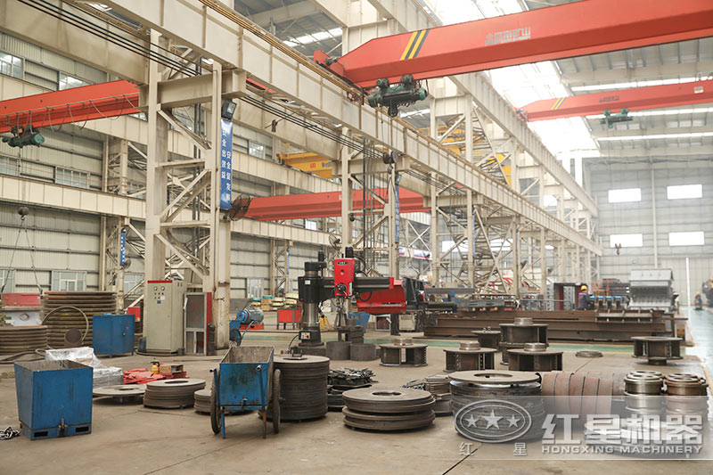 紅星機(jī)器碎石機(jī)器加工生產(chǎn)實拍