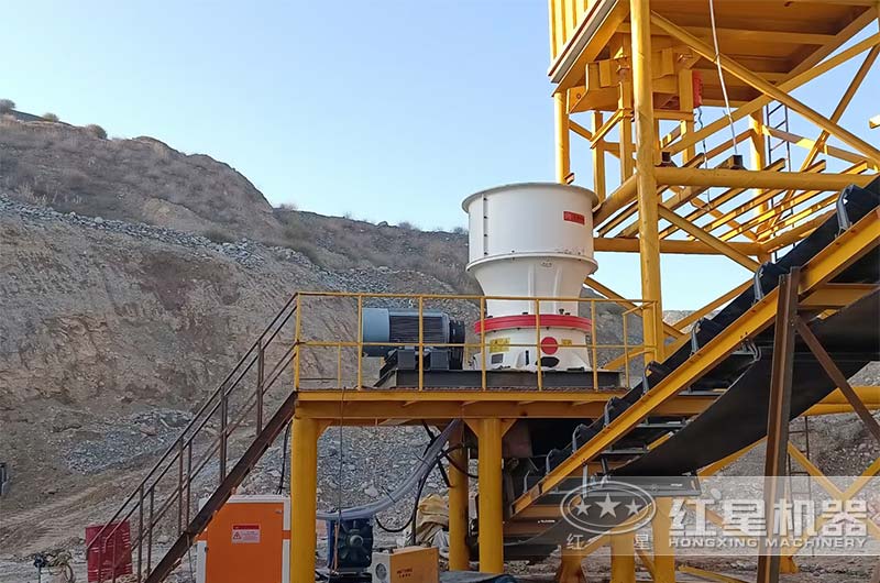 單缸圓錐破碎機現(xiàn)場 單缸圓錐破碎機現(xiàn)場