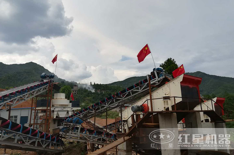 制砂廠作業(yè)現(xiàn)場(chǎng)實(shí)拍 制砂廠作業(yè)現(xiàn)場(chǎng)實(shí)拍