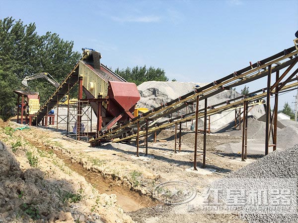 廣西桂林鵝卵石破碎現(xiàn)場 廣西桂林鵝卵石破碎現(xiàn)場