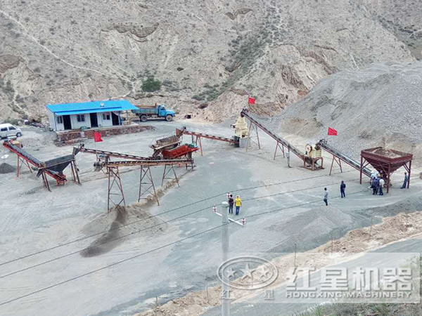 砂石生產(chǎn)現(xiàn)場 砂石生產(chǎn)現(xiàn)場