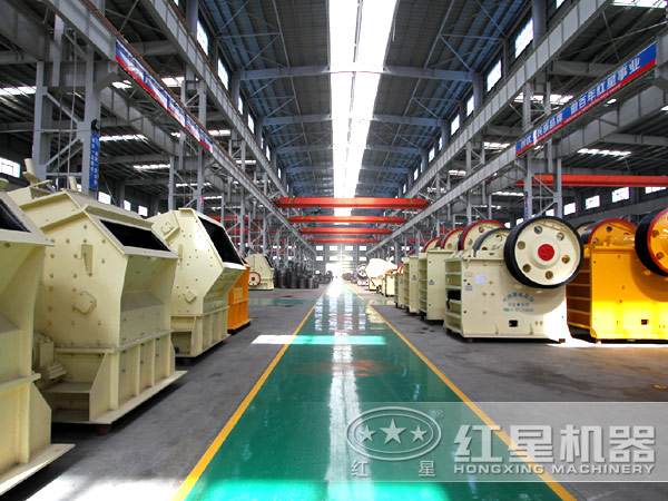 環(huán)保石頭破碎機(jī)車間圖 環(huán)保石頭破碎機(jī)車間圖