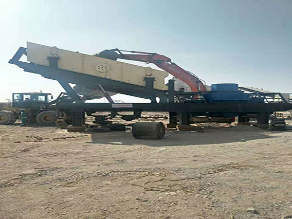 時產(chǎn)200噸流動制砂機 時產(chǎn)200噸流動制砂機