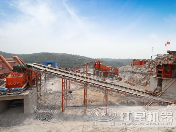 石料生產(chǎn)線現(xiàn)場(chǎng)