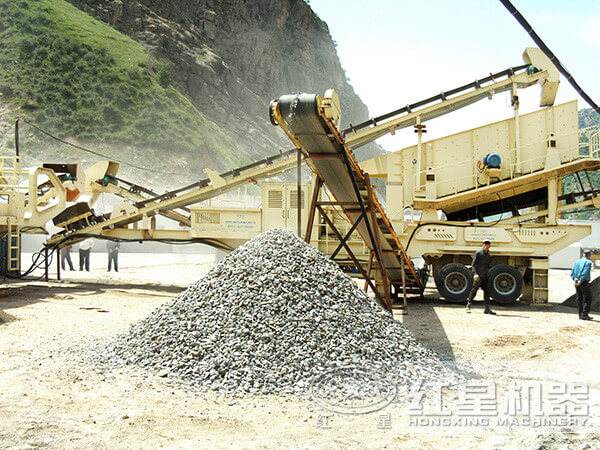 移動(dòng)制砂機(jī)生產(chǎn)現(xiàn)場(chǎng) 移動(dòng)制砂機(jī)生產(chǎn)現(xiàn)場(chǎng)