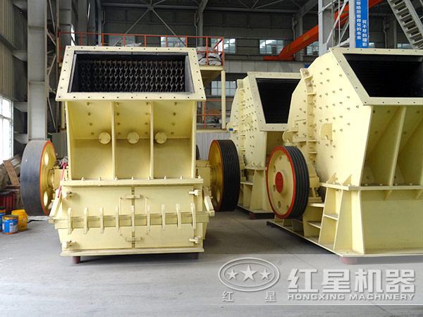 玄武巖單段破碎機(jī)正面圖 玄武巖單段破碎機(jī)正面圖