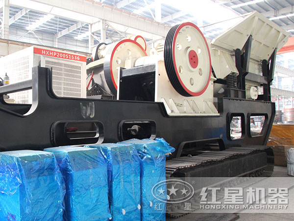 流動(dòng)顎式磕石機(jī)細(xì)節(jié)圖 流動(dòng)顎式磕石機(jī)細(xì)節(jié)圖