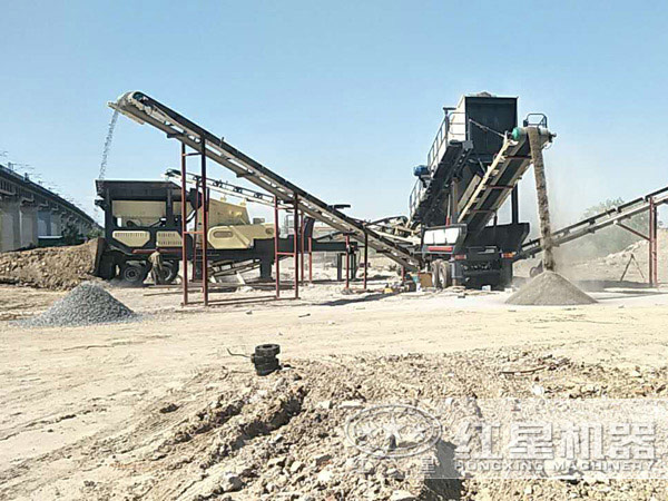 時(shí)產(chǎn)100噸瓜子片移動(dòng)破碎站生產(chǎn)現(xiàn)場(chǎng) 時(shí)產(chǎn)100噸瓜子片移動(dòng)破碎站生產(chǎn)現(xiàn)場(chǎng)