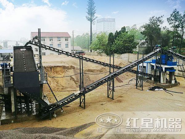 制砂機(jī)作業(yè)現(xiàn)場 制砂機(jī)作業(yè)現(xiàn)場