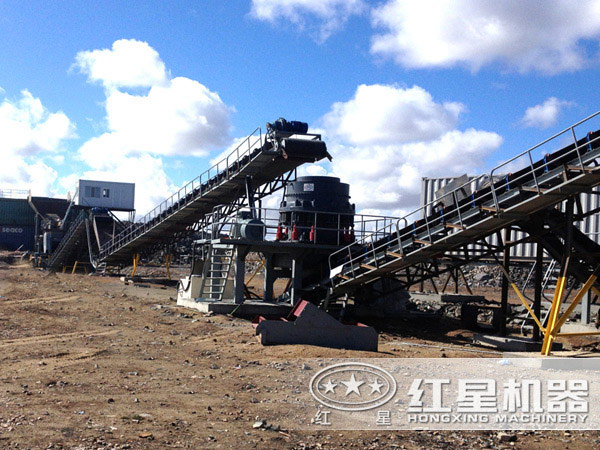 砂石破碎現(xiàn)場(chǎng) 砂石破碎現(xiàn)場(chǎng)