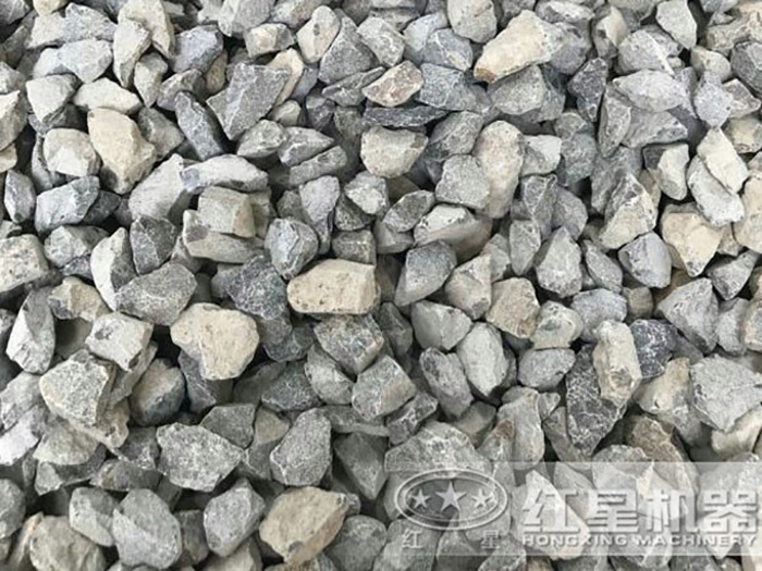 經(jīng)汽車移動(dòng)打石機(jī)處理后的13石子 經(jīng)汽車移動(dòng)打石機(jī)處理后的13石子