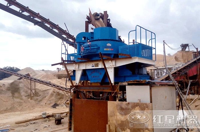 制砂機(jī)的現(xiàn)場(chǎng)作業(yè)圖展示 制砂機(jī)的現(xiàn)場(chǎng)作業(yè)圖展示