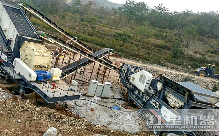 青石移動(dòng)石子碎石機(jī)現(xiàn)場(chǎng)作業(yè) 青石移動(dòng)石子碎石機(jī)現(xiàn)場(chǎng)作業(yè)