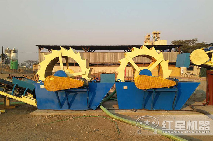 輪斗式洗石機(jī)作業(yè)現(xiàn)場(chǎng) 輪斗式洗石機(jī)作業(yè)現(xiàn)場(chǎng)