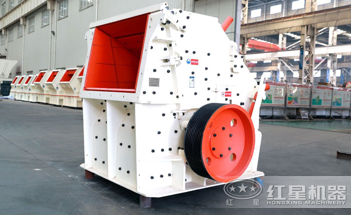 新一代CI反擊式制砂機(jī) 新一代CI反擊式制砂機(jī)