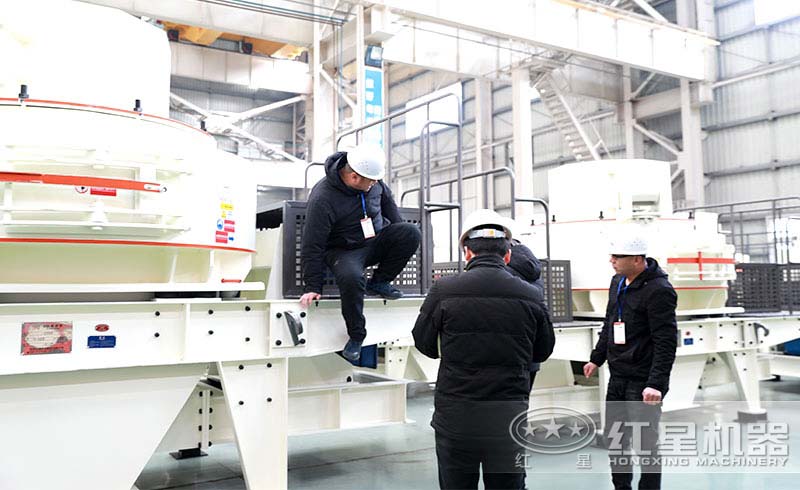 客戶來(lái)廠參觀試機(jī) 客戶來(lái)廠參觀試機(jī)