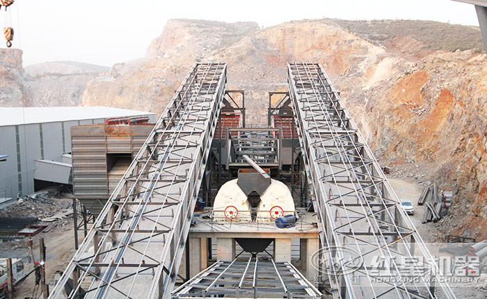 重錘式大理石破碎安裝現(xiàn)場 重錘式大理石破碎安裝現(xiàn)場