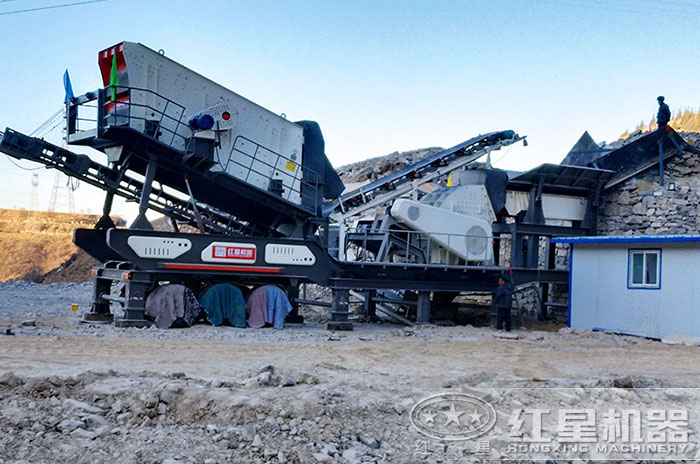 紅星呂梁用戶一天二千噸碎石作業(yè)現(xiàn)場(chǎng) 紅星呂梁用戶一天二千噸碎石作業(yè)現(xiàn)場(chǎng)
