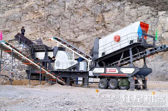 三合一移動(dòng)破石機(jī)加工現(xiàn)場 三合一移動(dòng)破石機(jī)加工現(xiàn)場