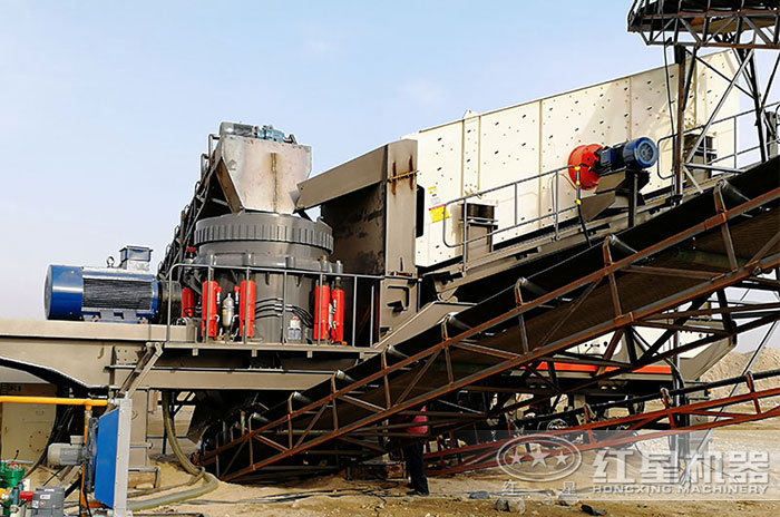 移動(dòng)破碎篩分一體化生產(chǎn)線現(xiàn)場(chǎng)展示 移動(dòng)破碎篩分一體化生產(chǎn)線現(xiàn)場(chǎng)展示