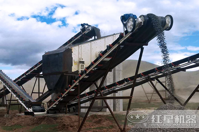 成品白云巖生產(chǎn)現(xiàn)場 成品白云巖生產(chǎn)現(xiàn)場