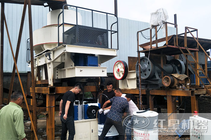 砂石廠企業(yè)擴(kuò)建安裝現(xiàn)場