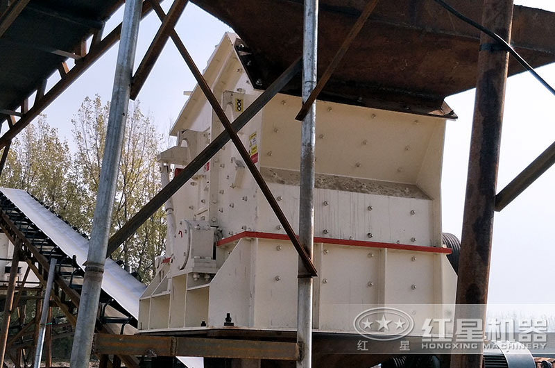 搭配固定式破碎機(jī)-反擊式破碎機(jī) 搭配固定式破碎機(jī)-反擊式破碎機(jī)