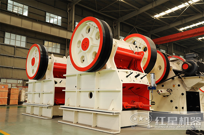 大型石頭破碎設(shè)備展示 大型石頭破碎設(shè)備展示