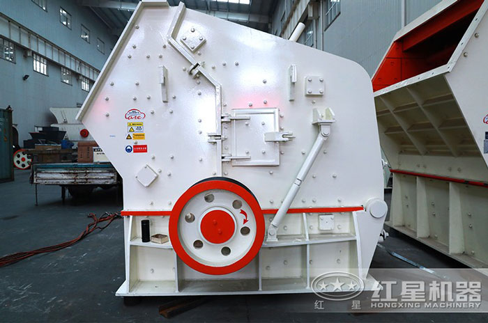 反擊式制砂機(jī)設(shè)備展示 反擊式制砂機(jī)設(shè)備展示