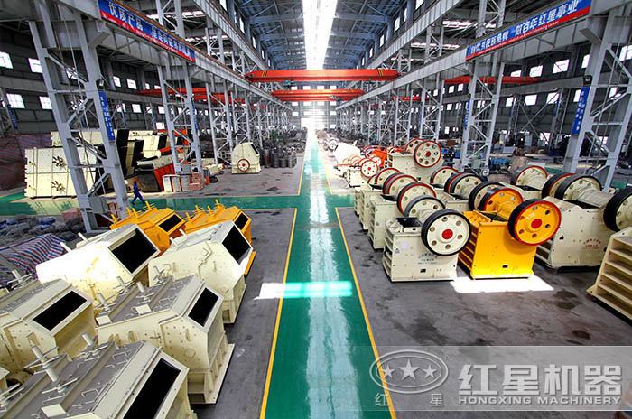 多種類花崗巖碎石機(jī) 多種類花崗巖碎石機(jī)