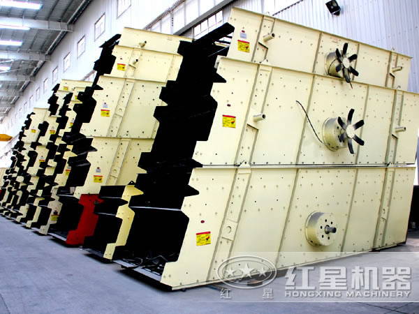 振動篩生產(chǎn)車間 振動篩生產(chǎn)車間