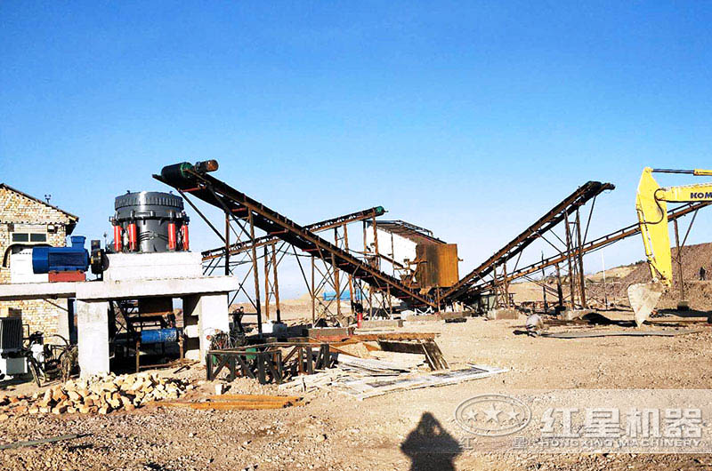 烏茲別克客戶的砂石加工現(xiàn)場 烏茲別克客戶的砂石加工現(xiàn)場